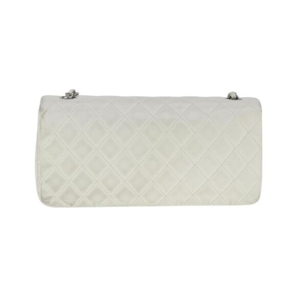 Pre Loved CHANEL Matelasse Chain Shoulder Bag Lamb Skin White Silver CC Auth - Picture 2 of 8